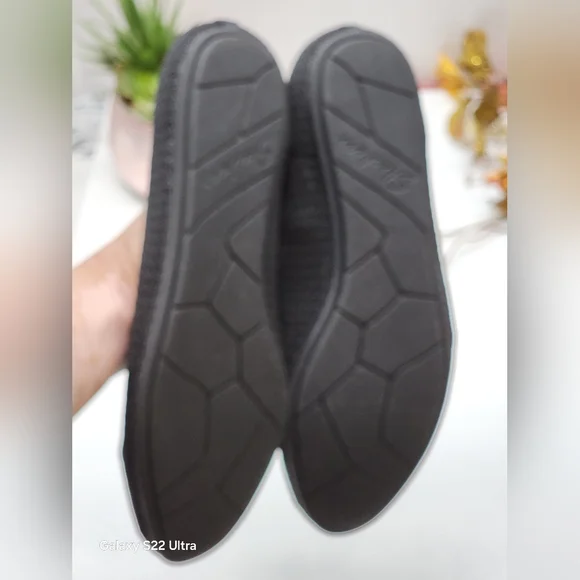 Skechers Black Women's Flats - Picture 4 of 6